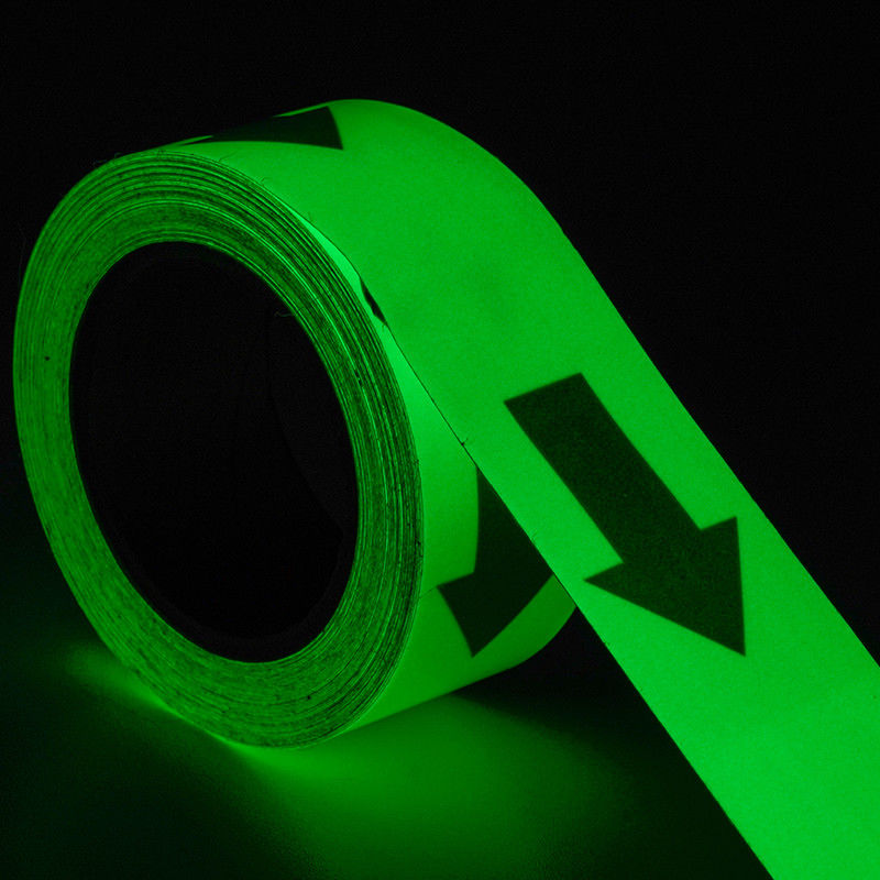 Zewnętrzny fluorescencyjny blask w ciemnej taśmie dla bezpieczeństwa sceny