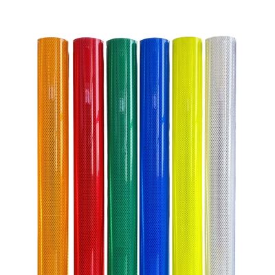 Dobra cena. Folia odblaskowa klasy diamentowej z pełną pryzmatyczną konstrukcją kostkową i zgodnością z ASTM D4956 Typ XI w Internecie